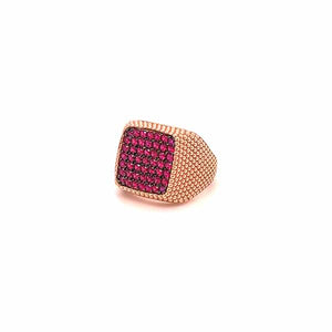 Anello chevalier in oro 18 kt e zirgoni rossi