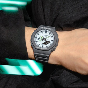 ga-2100hd-8aer g-shock uomo quadrante bianco